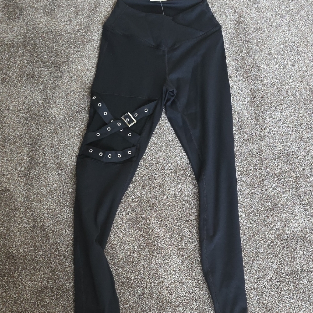 HALARA 7/8 Black High-Waisted Leggings